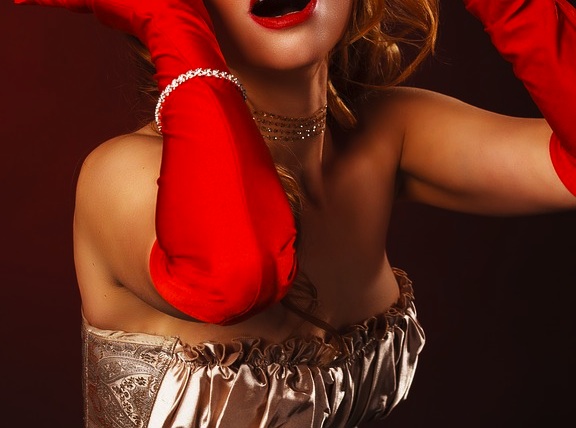 Aumento del seno e chirurgia estetica: una delle pratiche più diffuse