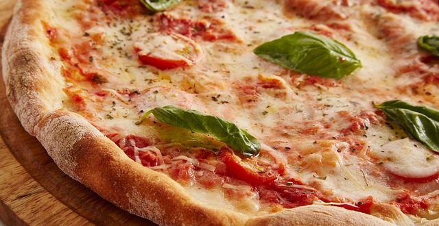 I love pizza, ma quanto è compatibile con la dieta?