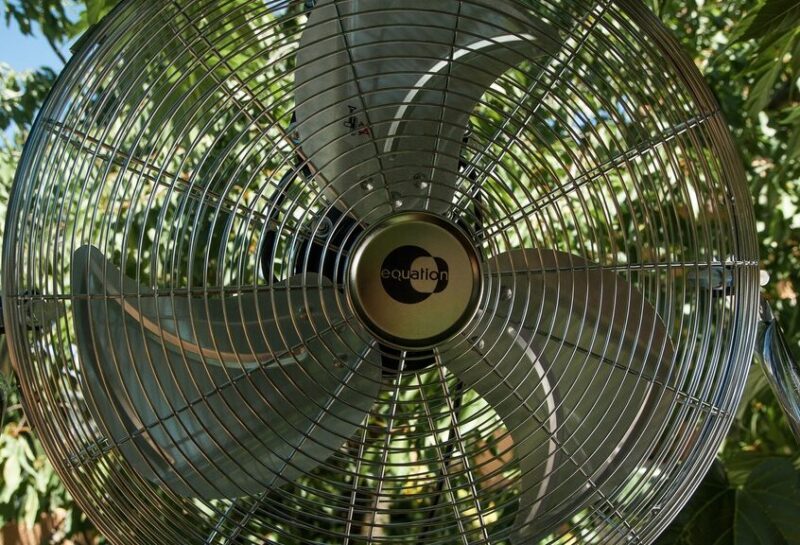 Come ridurre il caldo in casa: strategie efficaci per mantenere gli ambienti freschi anche senza condizionatore