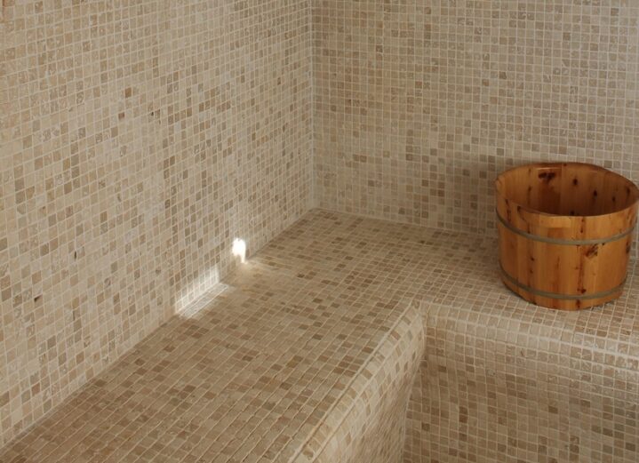 Bagni di vapore: benefici, come si fanno e controindicazioni